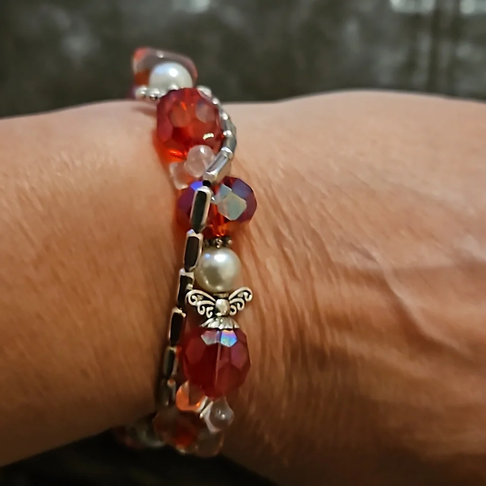 STRETCH BRACELETS set of 2 BUTTERFLY PEARLS